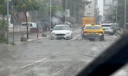 Amasra’da sağanak yağış hayatı felç etti