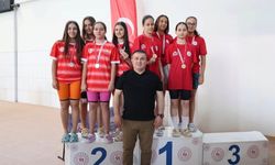 ANALİG Yüzme müsabakalarında madalyalar dağıtıldı