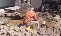 Avcılar’da su borusu patladı: Daireyi su bastı