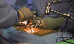 Omurga Kanalı Darlığı (Spinal Stenoz) Nedir, Tedavisiz Bırakılırsa Ne Olur?