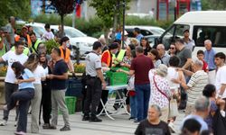 Yenimahalle'de 50 bin kişilik aşure ikramı