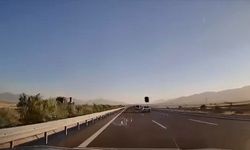Otobanda uçan portbagaj faciaya ramak bıraktı
