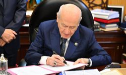 Bahçeli çerçeve yasa teklifini imzaladı