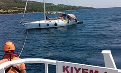 Çanakkale Boğazı’nda 4 kişinin bulunduğu tekne sürüklendi