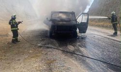 Kamyonet alevlere teslim oldu! Bir yıllık emekleri 15 dakikada kül oldu
