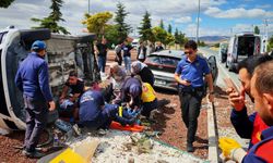 Bolvadin’de iki araç çarpıştı: 7 yaralı