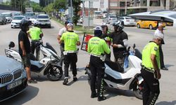Adana’da motosikletlilere sıkı denetim: 41 sürücüye ceza