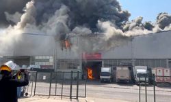 Ankara'da kargo deposunda yangın