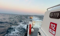 Çanakkale Boğazı’nda 7 kişinin bulunduğu tekne sürüklendi