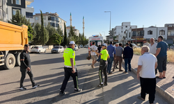 Adıyaman'da kontrolden çıkan motosiklet devrildi: Sürücü yaralandı