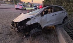 Elmadağ'da kontrolden çıkan otomobil takla attı