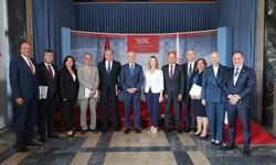 YÖK Başkanı Özvar, yeni rektörlere mazbatalarını verdi