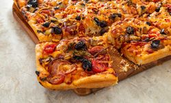 MasterChef Türkiye tepsi pizza tarifi: Tepsi pizza nasıl yapılır?