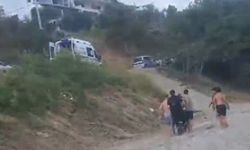 Denize giren 4 kişi boğulma tehlikesi geçirdi