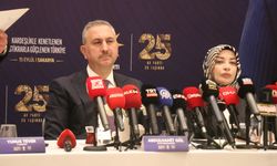 Abdülhamit Gül: Meclis kararıyla Erdoğan yeniden aday olabilir
