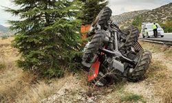 Burdur’da traktör şarampole devrildi: 1 yaralı