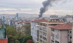 Ankara Ulus İtfaiye Meydanı yakınında yangın