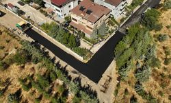 Bağlıca’da asfalt, merkez mahallelerde kaldırım çalışması