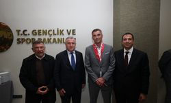 Bakan Bak, Avrupa Okul Sporları heyetiyle bir araya geldi