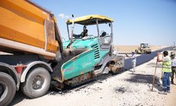 Gölbaşı Belediyesi yolları yeniliyor