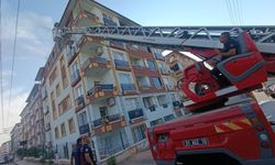 Hatay’da 5 kişilik ailenin evinde yangın çıktı