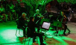 Macar yaylı çalgılar topluluğu Somogyi Quartet, İzmir’de sahne aldı