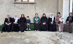 İkiyaka köylüleri dönüş için yol istiyor