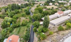 Melikgazi kırsalında sıcak asfalt çalışması
