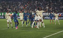 Fenerbahçe Rize’de farklı kazandı
