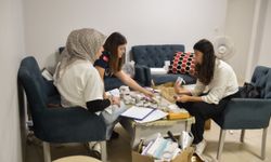 Adana'da güzellik merkezine baskın! Malzemelere el konuldu