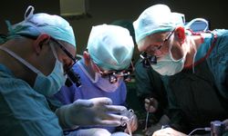 Prof. Dr. Haberal'dan 16 saatte 3 çocuğa organ nakli