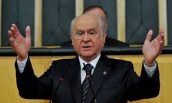 Bahçeli: 'Herkes kendine yakışanı yapar, Yunan bayrak yırtar, Türk milleti bayrağını yükseltir'