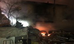 Başkent'te 2 katlı evde yangın çıktı: 4 yaralı
