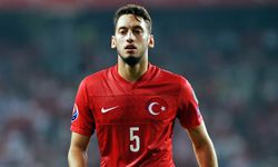 Milli futbolcu Hakan Çalhanoğlu'ndan “Virüse pas çıkartmayın” mesajı