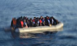 Ayvalık açıklarında 35 düzensiz göçmen kurtarıldı