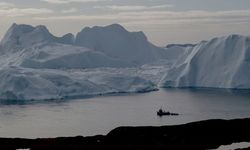 Grönland'da bir yılda korkutan buzul erimesi