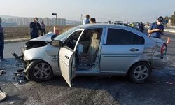 Silivri'de işçileri taşıyan servis kaza yaptı: 2'si ağır 8 yaralı