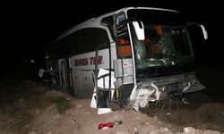 Yozgat'ta yolcu otobüsü şarampole düştü: 10 kişi yaralandı