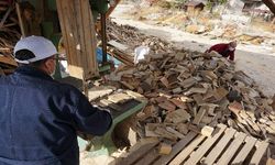 Beypazarı Belediyesi'nden vatandaşlara kışlık odun yardımı