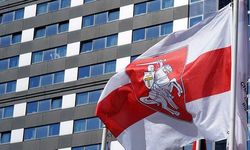 Belarus ve Letonya karşılıklı olarak diplomatlarını sınır dışı ediyor