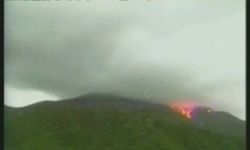 Japonya'daki Otake Yanardağı'nda patlama