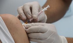 Uganda'da en az 800 kişiye sahte Covid-19 aşısı yapıldı