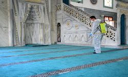 Mamak'taki camilerde bayram temizliği