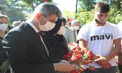 15 Temmuz şehitleri Karşıyaka Mezarlığı'nda anıldı