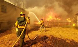 California tarihinin en büyük 3. yangını devam ediyor: 8 kişi kayıp