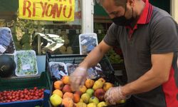 Başkentin Ayrancı semtinde %50 indirimli çürük meyve-sebze reyonu!