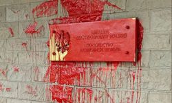 Polonya'nın Moskova Büyükelçiliğine boyalı saldırı