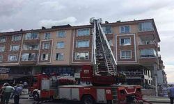 Ankara'da çatı yangını korkuttu