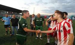Gölbaşı Belediye Başkanı Şimşek, Basın Futbol Turnuvası'nın açılış maçını yaptı
