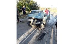 Ankara'da otomobil traktöre çarptı: 2 ağır yaralı